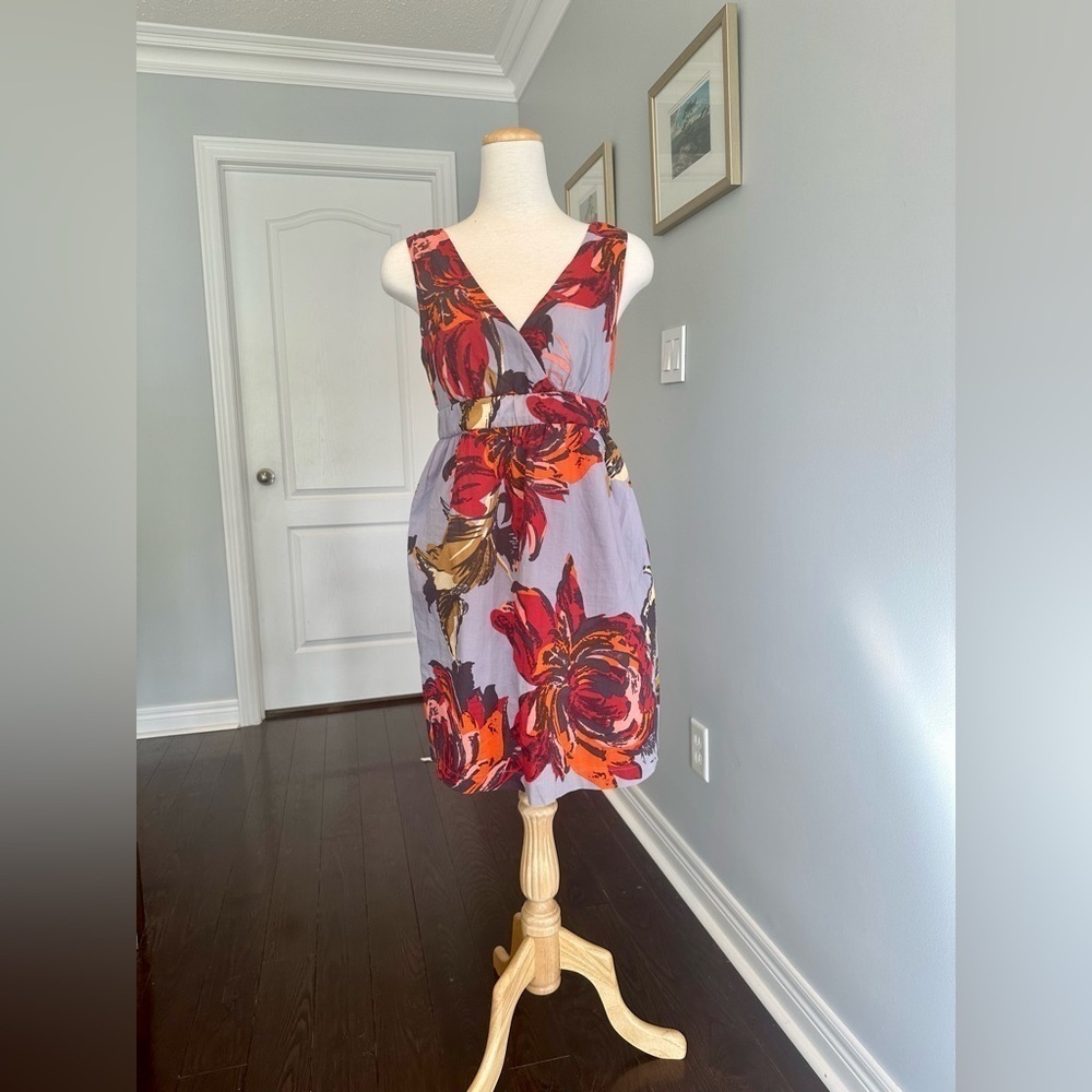 JOE FRESH Floral Wrap Empire Waist V Neck A Line Dress - Gray and Red - Picture 3 of 7